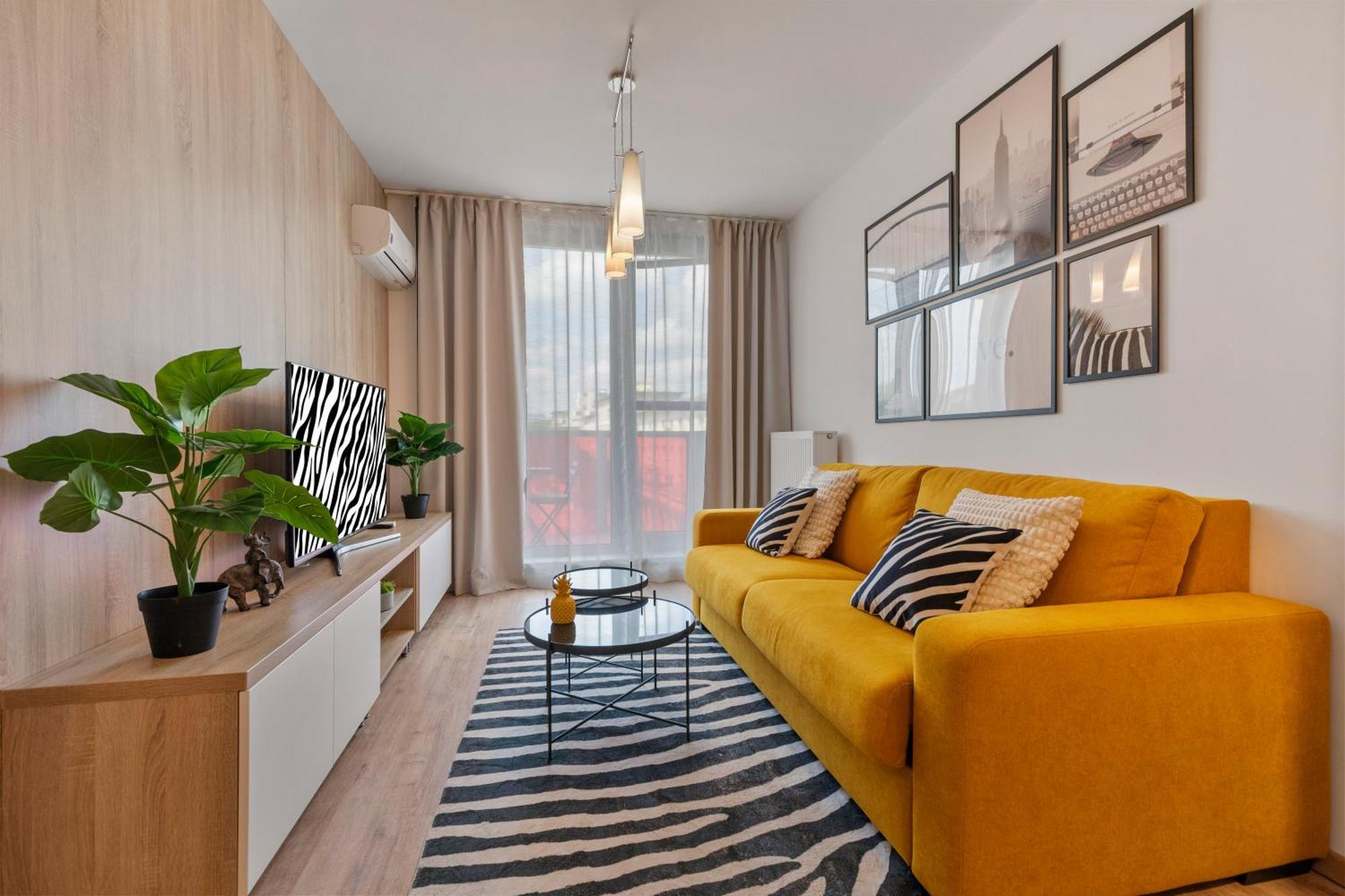 Lam Safari - Balcony - Ac - Free Parking Apartment Bratislava Bagian luar foto